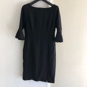 BODY-PERFECTING RUFFLE 3/4 SLEEVE SHEATH DRESS